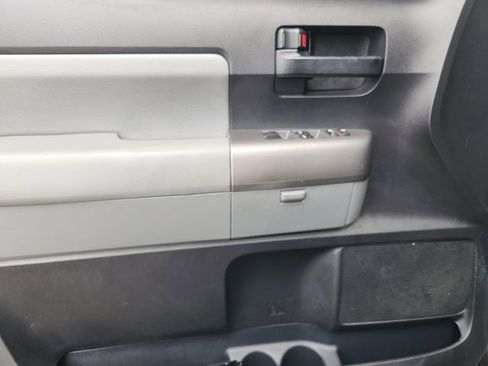 Used 2015 Toyota Sequoia SR5 w/ Premium Package RWD image 11