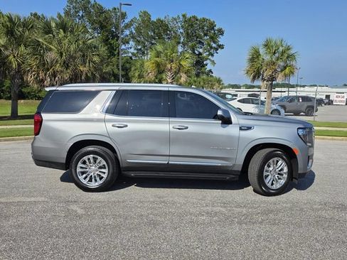 Used 2023 GMC Yukon SLT w/ SLT Luxury Package RWD image 50