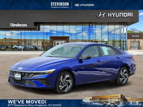 Used 2025 Hyundai Elantra Sport image 1