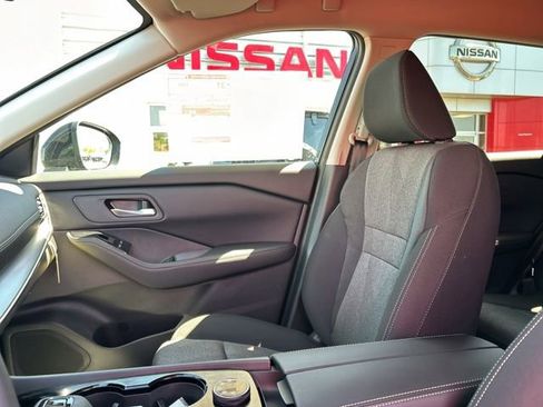 New 2026 Nissan Rogue SV AWD/4WD image 27