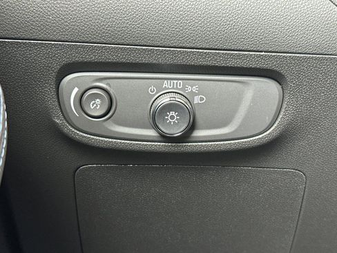 Used 2026 Buick Encore GX Sport Touring FWD image 35