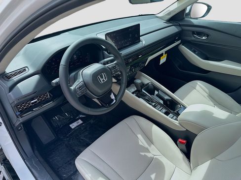 New 2025 Honda Accord EX-L image 9