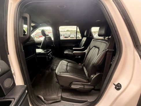 Used 2019 Ford Expedition Max Limited AWD/4WD image 13