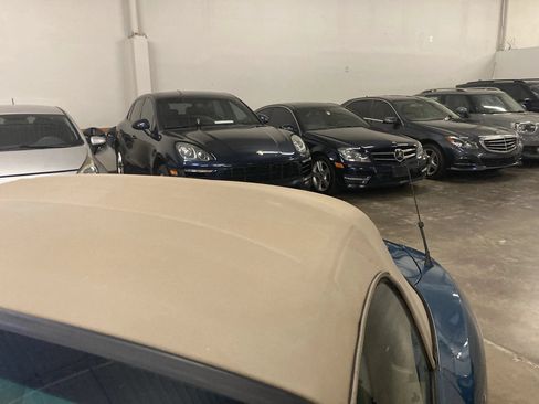 Used 2003 BMW Z4 2.5i RWD image 19