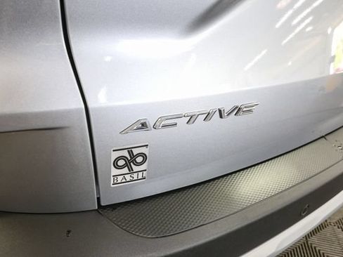 Used 2023 Ford Escape Active w/ Tech Pack #1 AWD/4WD image 9