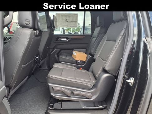 New 2026 GMC Yukon XL Denali w/ Denali Reserve Package AWD/4WD image 7