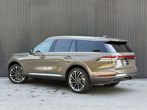 New 2026 Lincoln Aviator Reserve AWD/4WD image 5