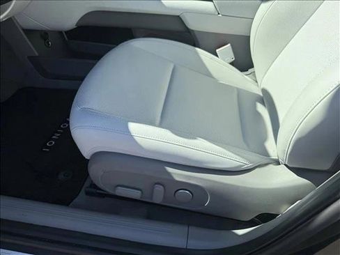 New 2025 Hyundai Ioniq 6 SEL image 4