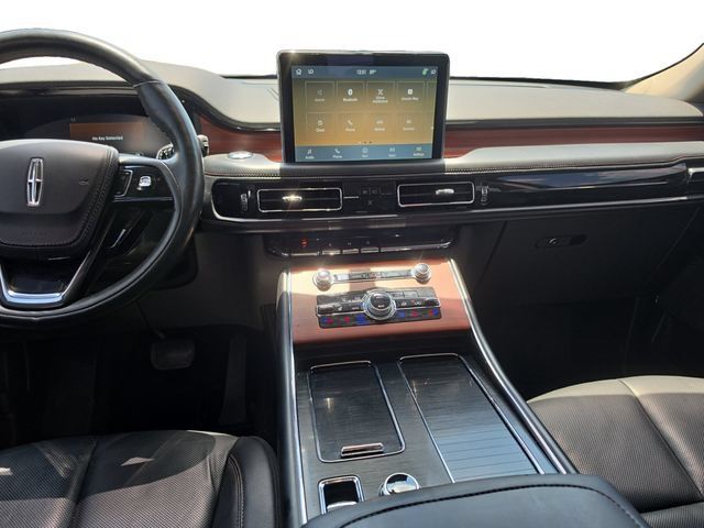 Used 2023 Lincoln Aviator Reserve w/ Equipment Group 201A AWD/4WD image 12