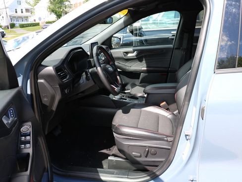 Certified 2025 Ford Escape ST-Line Select AWD/4WD image 8