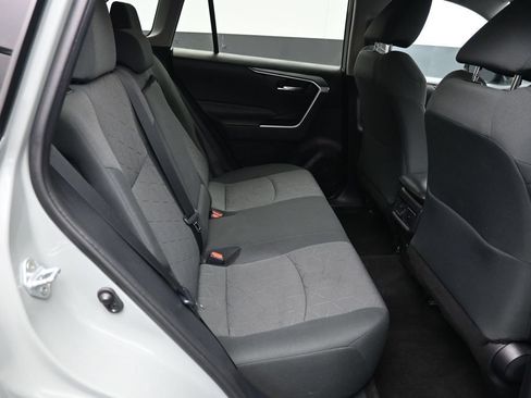 Certified 2020 Toyota RAV4 XLE w/ Convenience Package AWD/4WD image 25