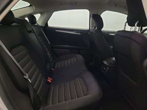 Used 2014 Ford Fusion SE FWD image 19