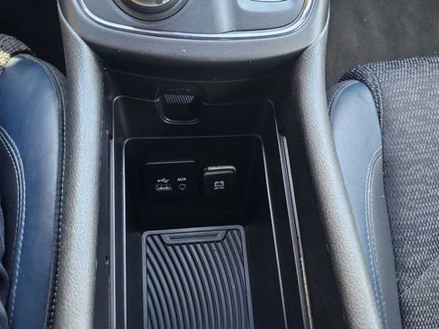 Used 2015 Chrysler 200 S w/ Navigation & Sound Group I AWD/4WD image 19