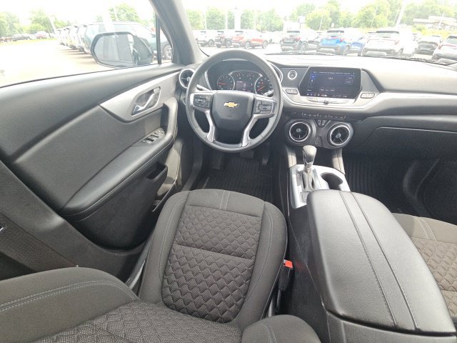 Used 2022 Chevrolet Blazer LT AWD/4WD image 39