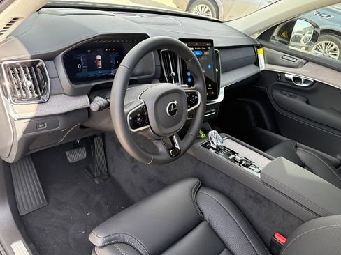 New 2026 Volvo XC90 B6 Ultra w/ Protection Package Premier image 14