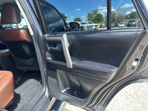 Used 2016 Toyota 4Runner Limited AWD/4WD image 23
