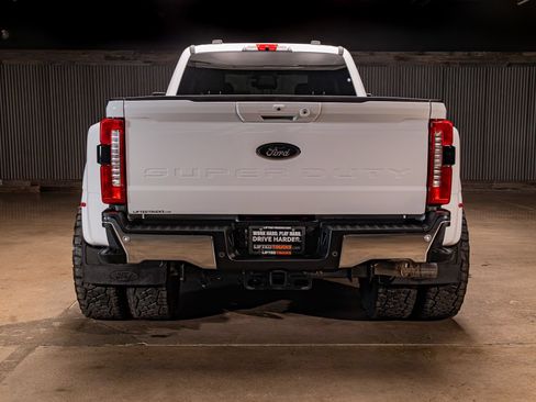 Used 2026 Ford F350 Lariat AWD/4WD image 8