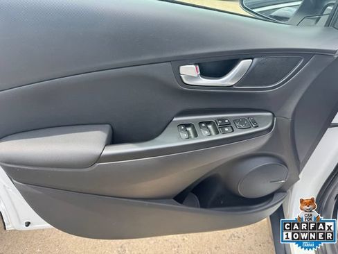 Used 2023 Hyundai Kona Limited AWD/4WD image 12