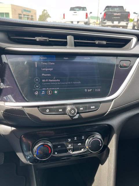 Used 2020 Buick Encore GX Preferred w/ Cold Weather Comfort Package FWD image 39