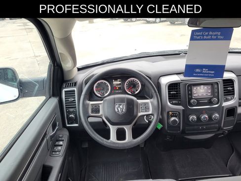 Used 2021 RAM 1500 Classic SLT RWD image 8