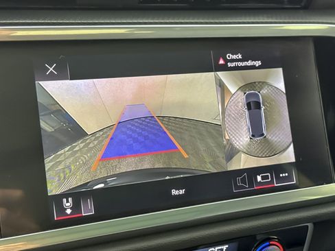 Used 2022 Audi Q3 2.0T Premium Plus image 18