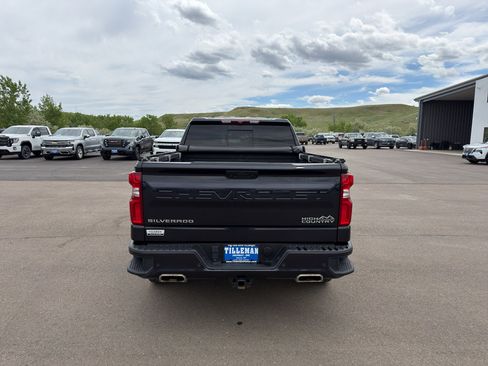 Used 2023 Chevrolet Silverado 1500 High Country w/ Z71 Off-Road Package AWD/4WD image 10