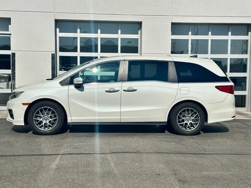Used 2019 Honda Odyssey EX-L image 3