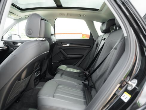 Certified 2023 Audi Q5 2.0T Premium w/ Convenience Package AWD/4WD image 24