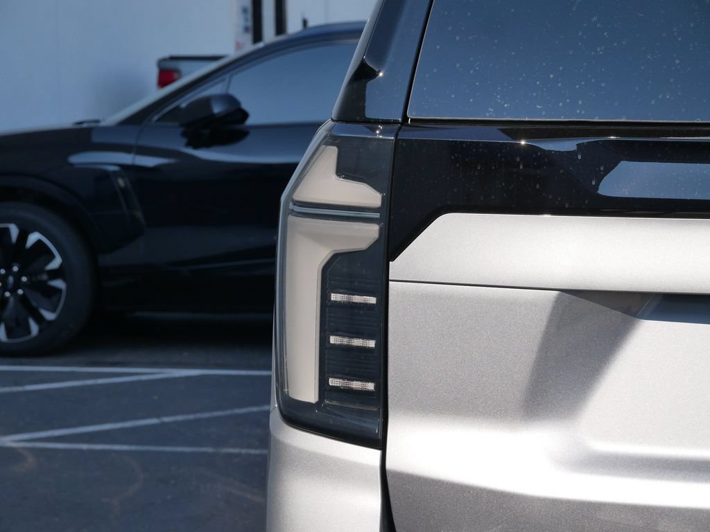 New 2026 Chevrolet Tahoe High Country AWD/4WD image 5