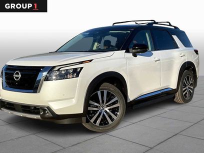 New 2025 Nissan Pathfinder Platinum