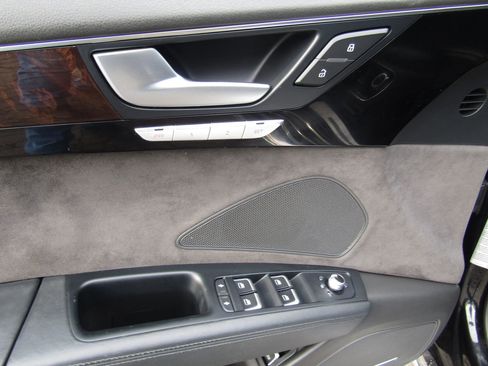 Used 2015 Audi A8 L 4.0T w/ Premium Package image 16