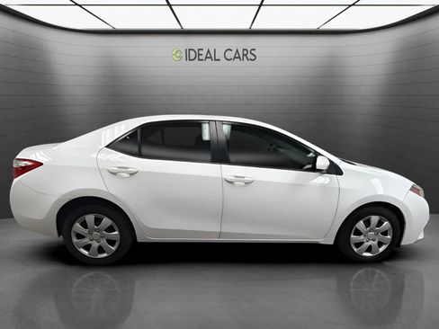 Used 2016 Toyota Corolla LE FWD image 4