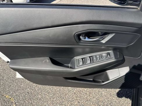 Certified 2023 Honda Accord EX image 15