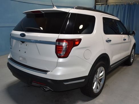 Used 2019 Ford Explorer Limited w/ Class III Trailer Tow Package image 27