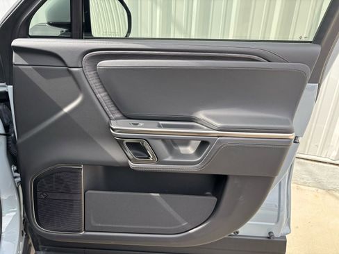 Used 2023 Rivian R1S Adventure image 36