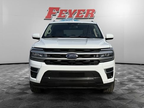 Used 2024 Ford Expedition Max XLT image 8