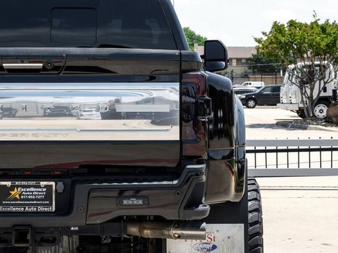 Used 2024 Ford F450 Limited w/ FX4 Off-Road Package AWD/4WD image 61