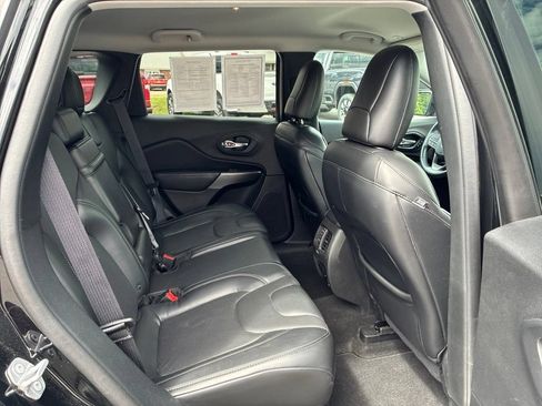Used 2019 Jeep Cherokee Limited AWD/4WD image 45