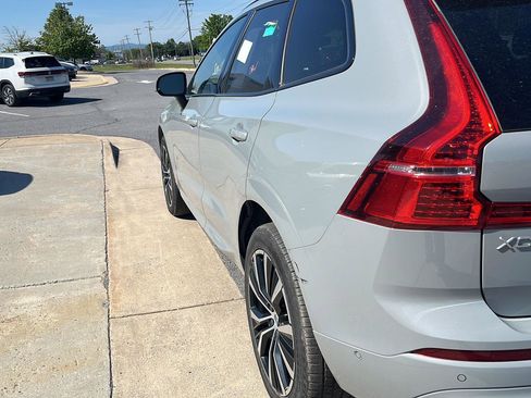 Used 2025 Volvo XC60 B5 Plus AWD/4WD image 6