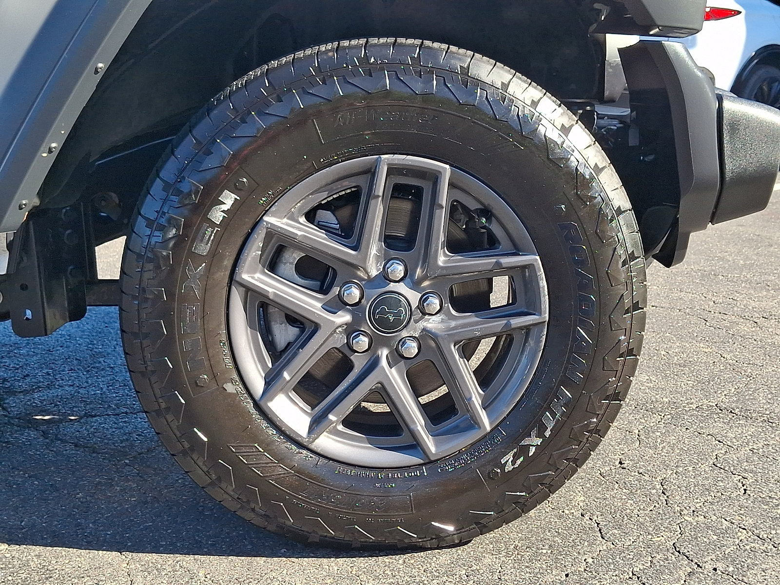 Used 2025 Jeep Wrangler Sport AWD/4WD image 8