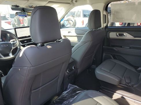 New 2026 Ford Explorer Active image 30