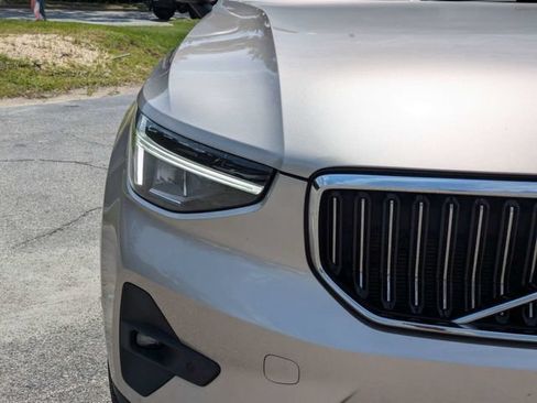 Certified 2024 Volvo XC40 B5 Plus AWD/4WD image 13
