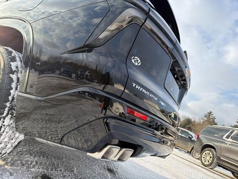 New 2026 Chevrolet Traverse High Country image 6