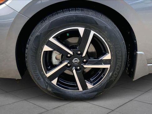 Used 2024 Nissan Sentra SV w/ All-Weather Package image 10