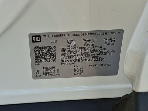 Used 2025 Chevrolet Equinox LT AWD/4WD image 27