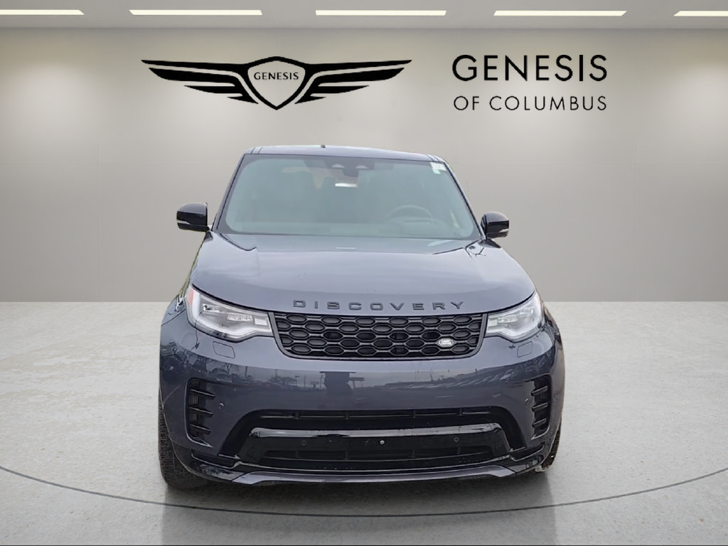 Used 2024 Land Rover Discovery Dynamic SE AWD/4WD image 2
