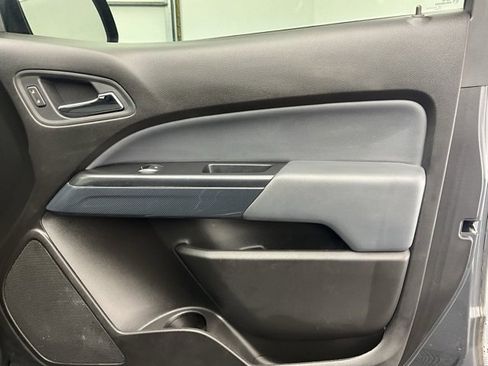 Used 2017 Chevrolet Colorado Z71 image 15