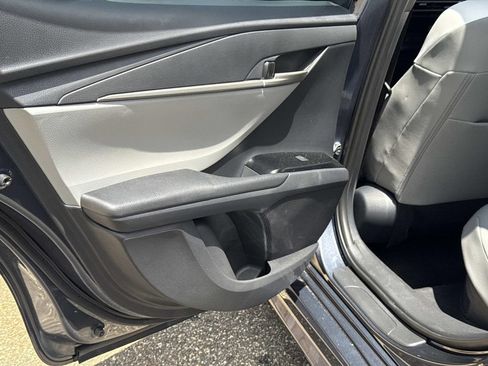 Used 2026 Toyota Camry SE FWD image 12