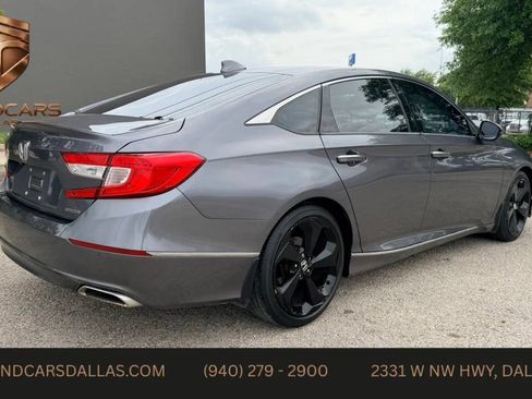 Used 2018 Honda Accord Touring image 5