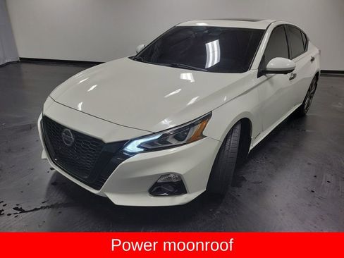 Used 2019 Nissan Altima 2.0 Edition One image 5